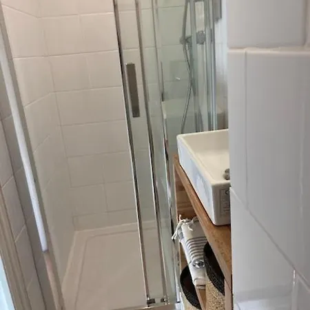 아파트 Le Palais, Avec Cuisine Et Espace Repas Separes, Dans Immeuble Nicois, Port De Nice, Vieux Nice, Place Du Pin Et Garibaldi, Colline Du Chateau, A 2 Minutes De La Promenade Des 니스