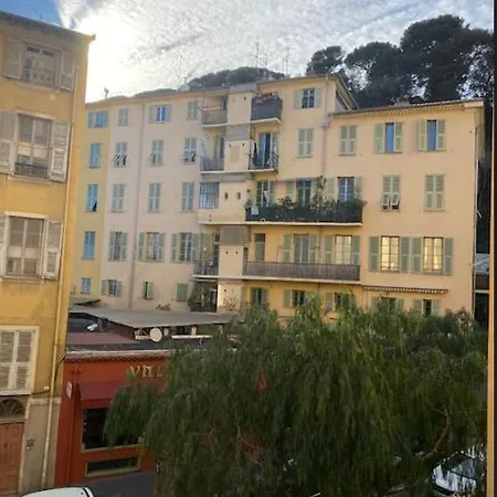 Daire Le Palais, Avec Cuisine Et Espace Repas Separes, Dans Immeuble Nicois, Port De Nice, Vieux Nice, Place Du Pin Et Garibaldi, Colline Du Chateau, A 2 Minutes De La Promenade Des Nice